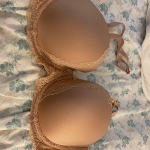 Victoria’s Secret dream angels strapless bra
